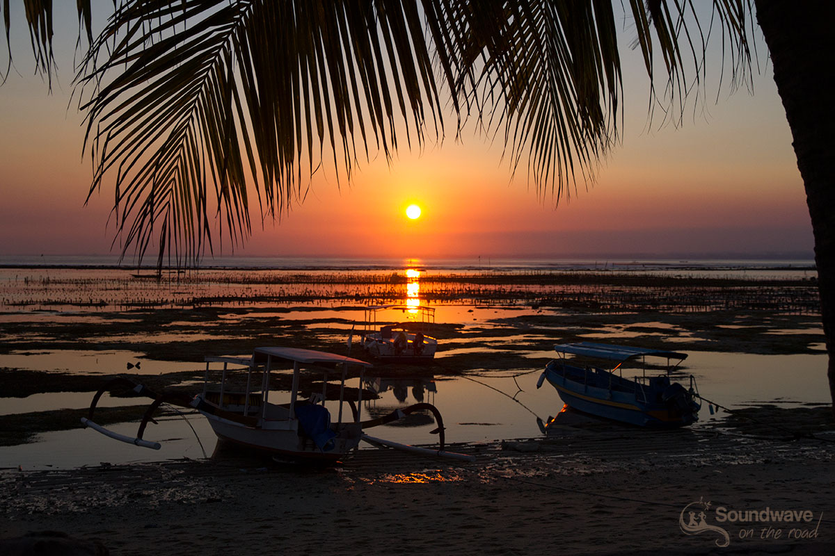 Amazing tropical sunset à Nusa Lembongan